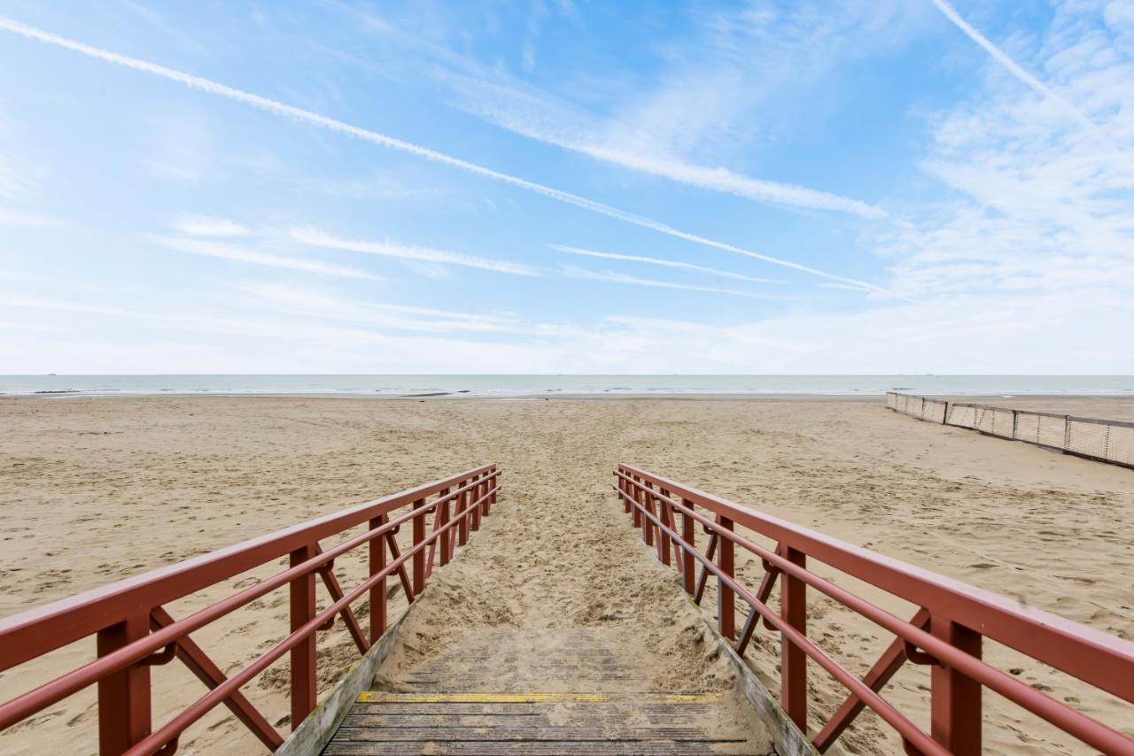 Seaview Apartment In Wenduine De Haan Exterior photo